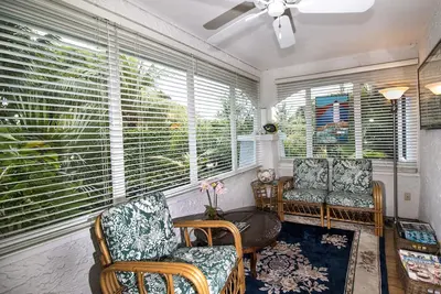 Image de West Palm Beach Home with Cottage, privée et isolée, piscine tropicale Accueil