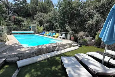Image de Superbe villa en Provence 8 personnes dans un cadre de verdure