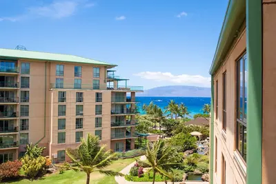 Image de Beau condo 2 chambres 2 salles de bain. Belle vue, pas de frais de gestion.