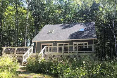 Image de Nouveau camp écologique: un trésor caché à Golden Pond