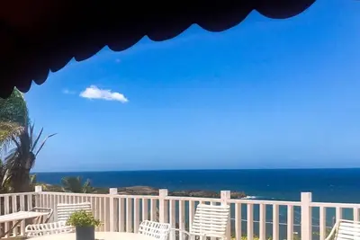 Image de Vue spectaculaire sur l'océan à 180 degrés! Maison PRIVÉE (2+ chambres). (Pas un apt)