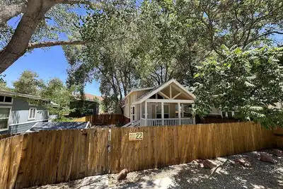 Image de Superbe parc minuscule Model Homes! ! !