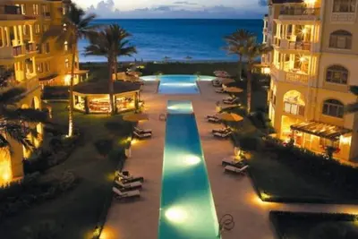 Condo de luxe 2 chambres 2 salles de bain au coeur de Grace Bay! ! !