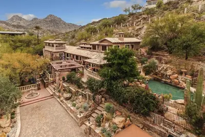 Image de Impressionnant et unique, une oasis de style Arizona-Toscan. Rustique et Cool, Phénoménal