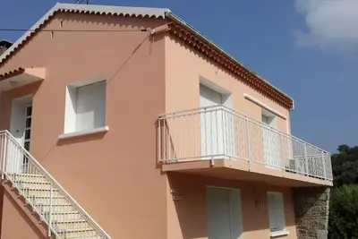 Image de Bel appartement climatisé et  indépendant dans villa.