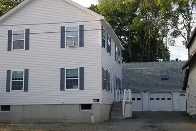 Image de En ville, propre et idéal pour des vacances en famille - Merci et Noël ouvert!