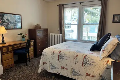 Image de Halifax \"Century Flat\" - 7 personnes - Grand emplacement dans le centre-ville