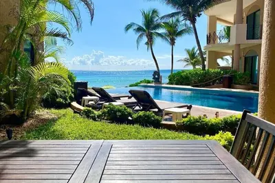 Image de Condo Ocean View avec plage et piscine Infiniti à Luna Encantada B1