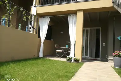 Image de appartement avec jardin et piscine, à 3 km du centre de Peschiera del Garda