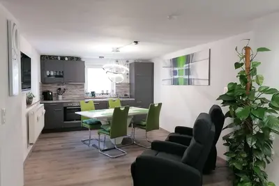 Image de Belle petite maison de vacances dans un emplacement privilégié de la vieille ville, récemment 2017