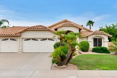 Image de Entire Beautiful Arizona Home, Prime Location, en famille