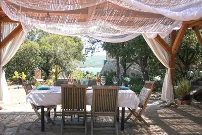 Image de Villa la Tulipe - Perle sur le golfe de Figari - 100m de la plage - 8000 m-2 jardin