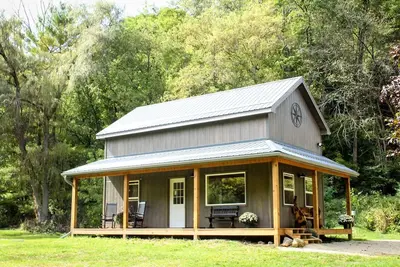 Image de Arcadian Cabin à Bishop Branch, au bord d'un ruisseau, accès à la terre publique, très bien situé