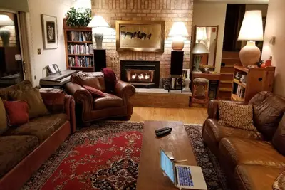 Image de Prestigieuse maison familiale et résidentielle avec vue sur le golf! ! !
