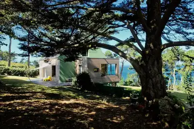 Image de Maison classée *** dans un lieu magique face à la mer, le long du Gr34