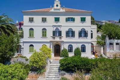 Image de Un mélange unique de beau design et un confort de luxe avec une vue imprenable sur la mer