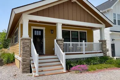 Image de Wildflower Cottage - à quelques pas de la plage, court trajet en vélo vers le centre-ville, accès à la piscine