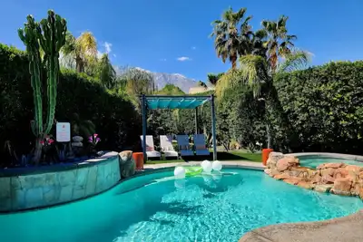 Image de Vista View -Fun in the Sun! À quelques minutes du centre-ville de Palm Springs et du tramway