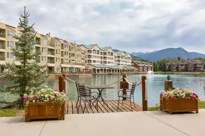 Image de Une vue imprenable sur le lac Keystone!