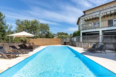 Image de 4 **** Gallery Villa dort 15 p / piscine chauffée, salle de bain / proche plage et golf