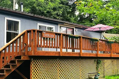 Image de Downtown Ashford 3 br \/ 2 bath, adjacent au Rainier BaseCamp