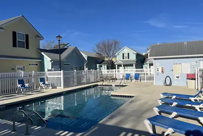Image de Mrv13s, chalet de 2 chambres à Myrtle Beach, 1 bloc de la plage!