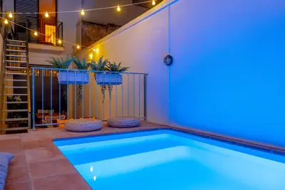 Image de Appartement 1 minutes de la plage, entouré de restaurants et de magasins - Wifi