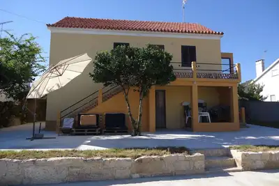 Image de La maison de grand-père - vacances entre la mer et les montagnes
