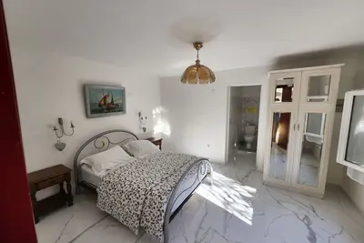 Nice 2 rooms Golf de Saint Tropez 150 m from the sea, 900 m from the sandy beach