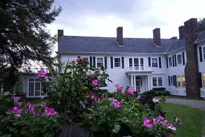 Image de Vacances comme Gatsby sur ce domaine historique de conte de fées de 500 acres
