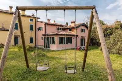 Image de Villa dans la campagne de la Garde