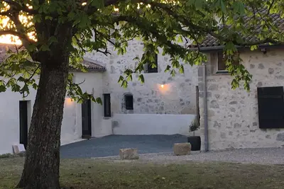 Image de Charming family home with swimming pool in peaceful Gascony
