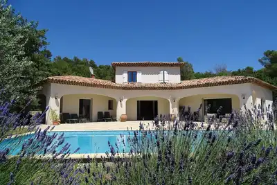 Image de Villa au Petit Bonheur à 30 minutes de la mer