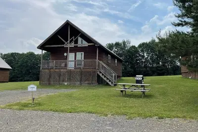 Image de Double Play Cabins 2 - Seulement 3 Miles To Dreams Park & ​​5 Miles To Cooperstown