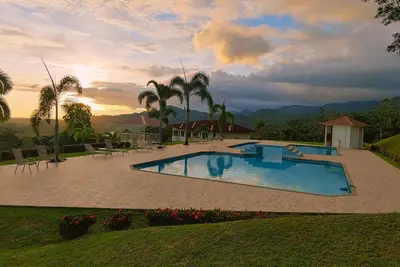 Image de Golf gratuit - Ocean Sunsets, Sérénité, tranquillité d'esprit. Vous allez adorer cet endroit