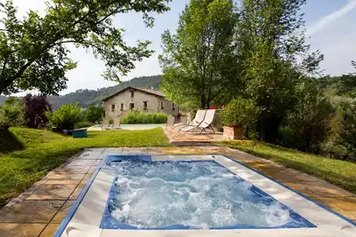 Image de Incroyable villa du 17ème siècle avec jacuzzi et piscine