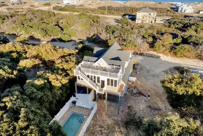 Image de 5 nuit min check in dim, lundi ou mardi Piscine, bain à remous, vue sur l'océan, les chiens sont Ok