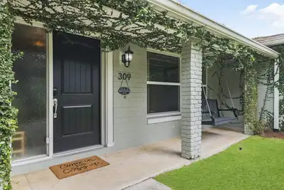 Image de Charmante maison située entre les parcs à thème et les plages.