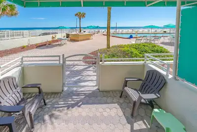 Image de Grands tarifs saisonniers - directement sur l'océan et au bord de la piscine!