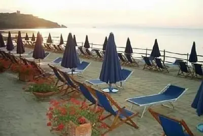 Image de Apartament in apartament house near the sea surrounding by secular pinegroves