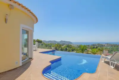 Image de Superbe villa à Moraira avec piscine à débordement