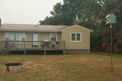 Image de Lake Cabin à louer sur les rives du magnifique lac Devils, Nd.
