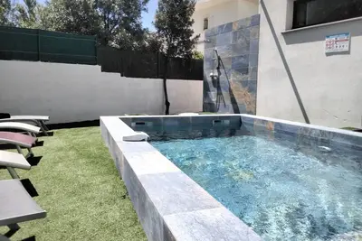 Image de Villa la goélette climatisée piscine à 5 mn a pied de la plage de sete