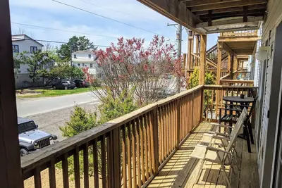 Image de Dewey Beach 3 Bd 2 Bath. Centre de Dewey! Courte promenade à la plage et la baie!