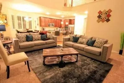 Image de Maison de luxe abordable à proximité du centre MidTown / Rec à Erie