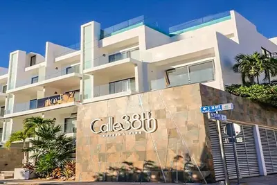 Image de Zen Paradise; Condo urbain avec jardin et piscine privés