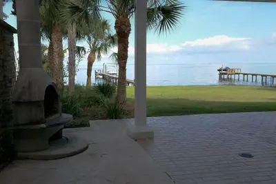 Image de Escapade romantique; Ouvrez Gulf View; Votre propre quai privé! Ascenseur à maîtriser.