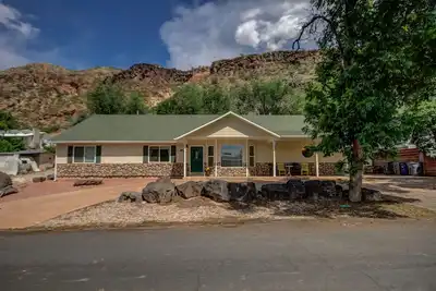 Image de Kabino: Retraite et emplacement parfaits! WiFi gratuit - 5 étoiles!