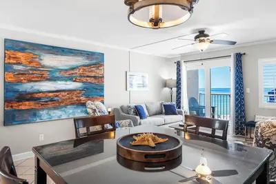 Image de Inspiration et détente vous attendent avec une vue exceptionnelle sur la plage et le golfe (713)