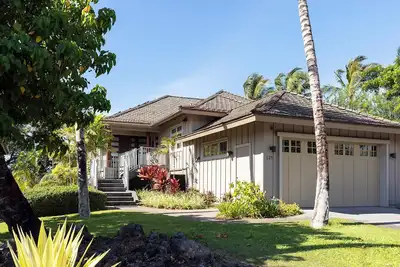 Image de Savor The Best - Magnifiquement décorée avec golf et vue sur l'océan